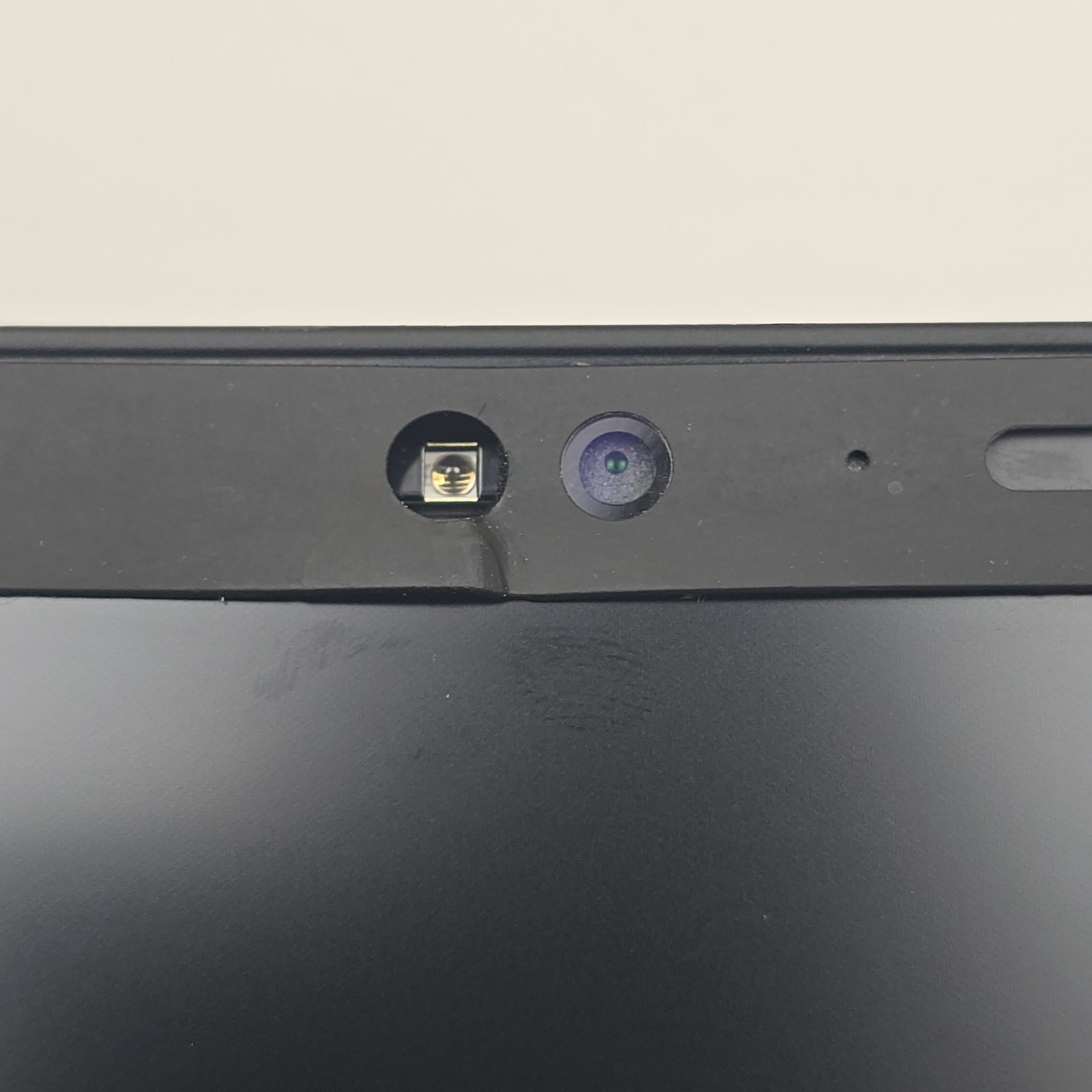 Lenovo ThinkPad X1 Carbon Gen 11 FHD+ Touch I7-1355U 16GB 512 NO OS W/AC