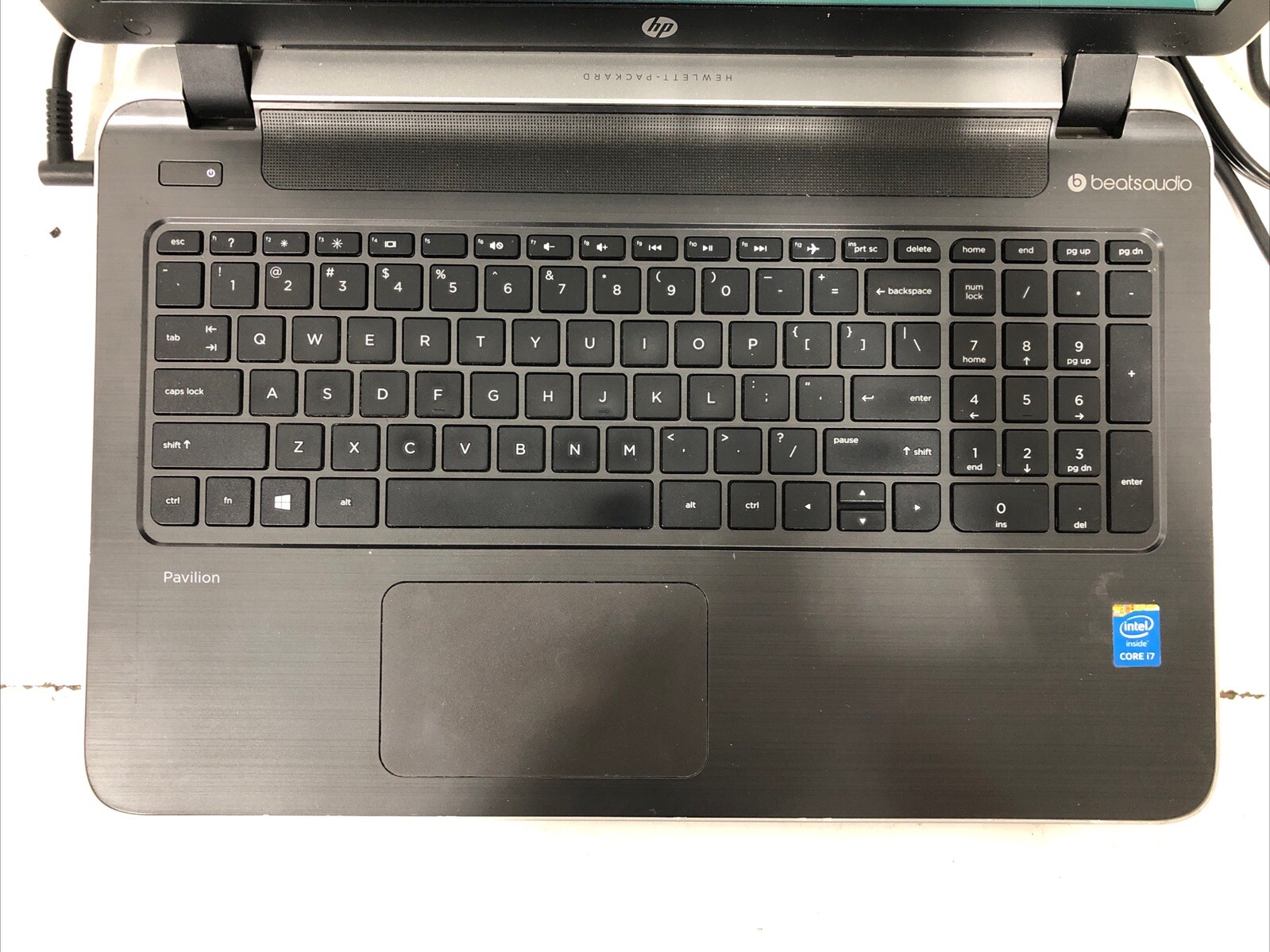 HP Pavilion 15 – 15″ 1366×768 – i7-4510U – 6GB – NO HDD – NO OS