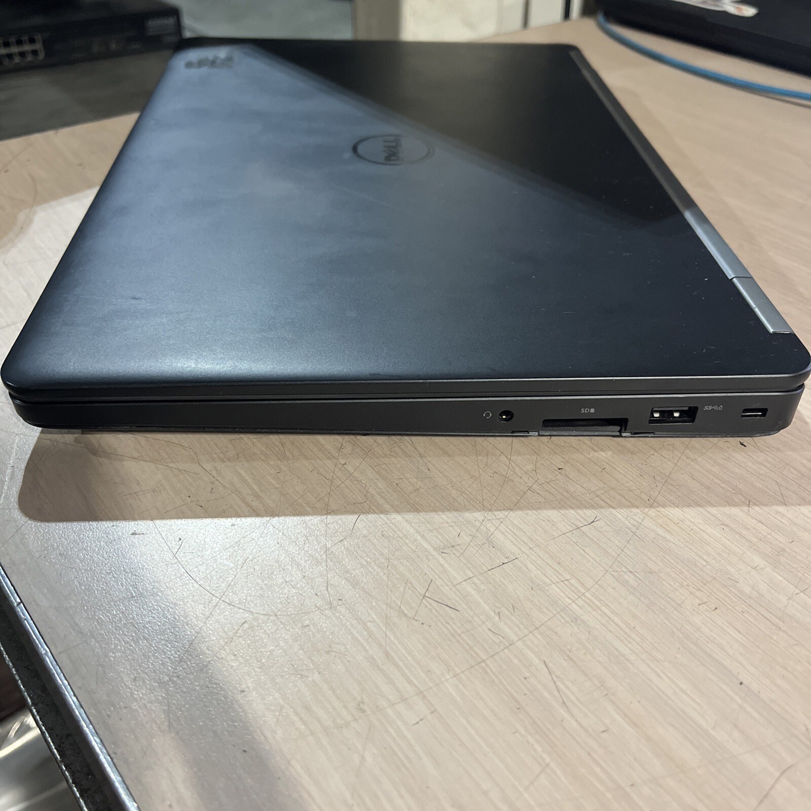 DELL LATITUDE E5370 INTEL CORE I5-6300U 2.40GHZ 8GB RAM NO HD
