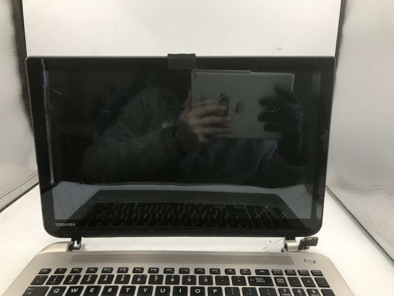 TOSHIBA SATELLITE L50-B – FOR PARTS/REPAIR – INTEL I7 4TH GEN – NO RAM -READ- BB