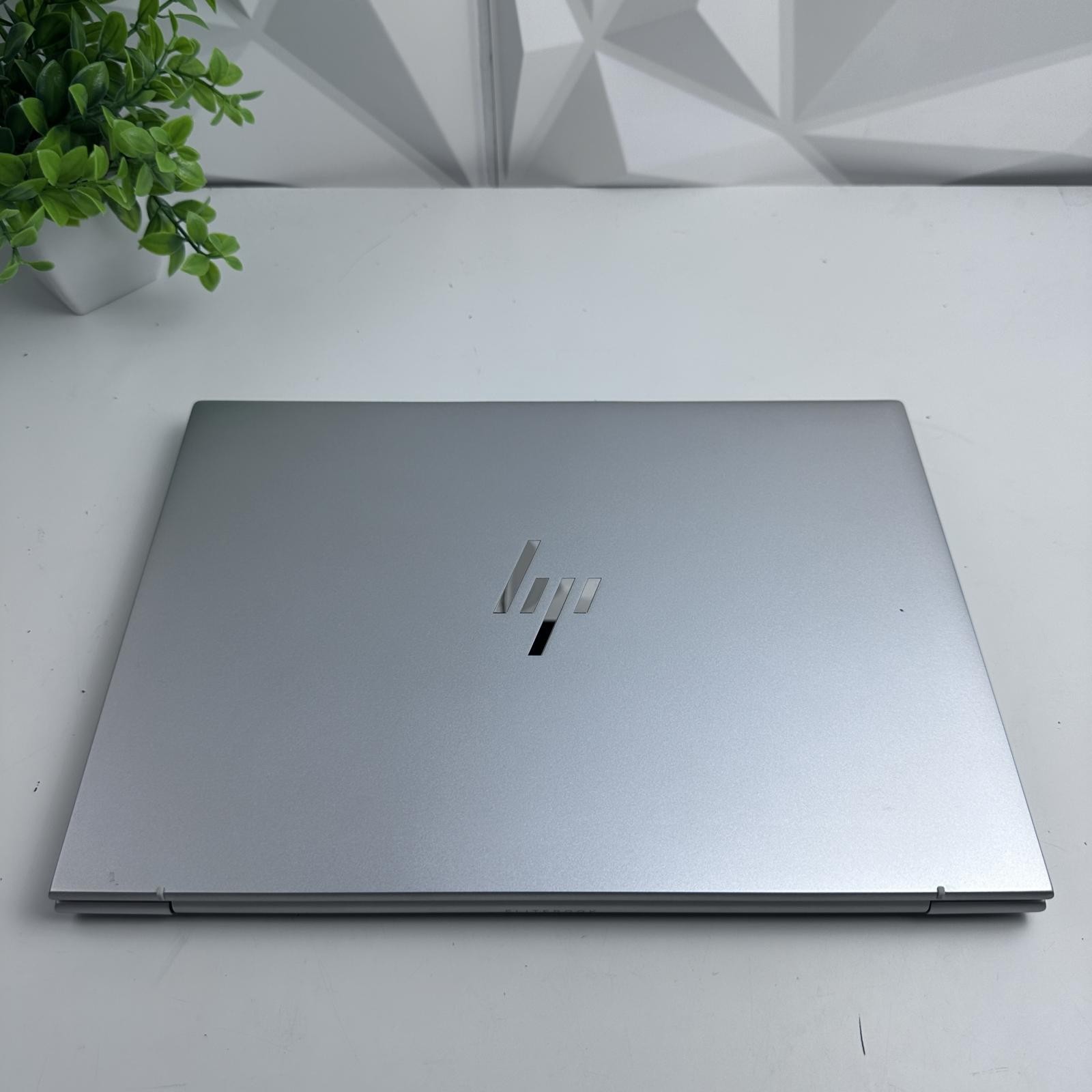 HP EliteBook 840 G11 Laptop, 14″ Touchscreen, Ultra 5 135U, 32GB RAM, 256GB SSD