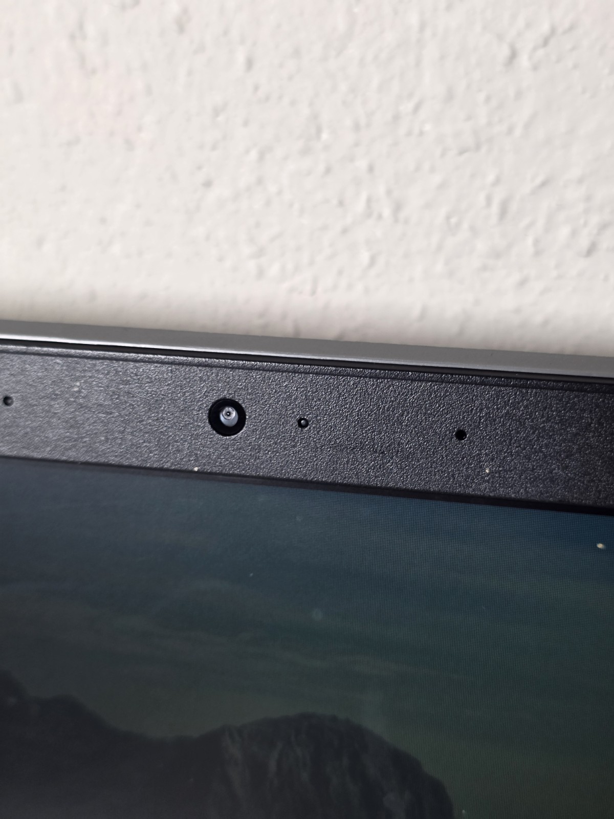 Lenovo Ideapad Slim 1 14AST-05 14″ A6-9220e 1.6GHz 4GB RAM 64GB SSD