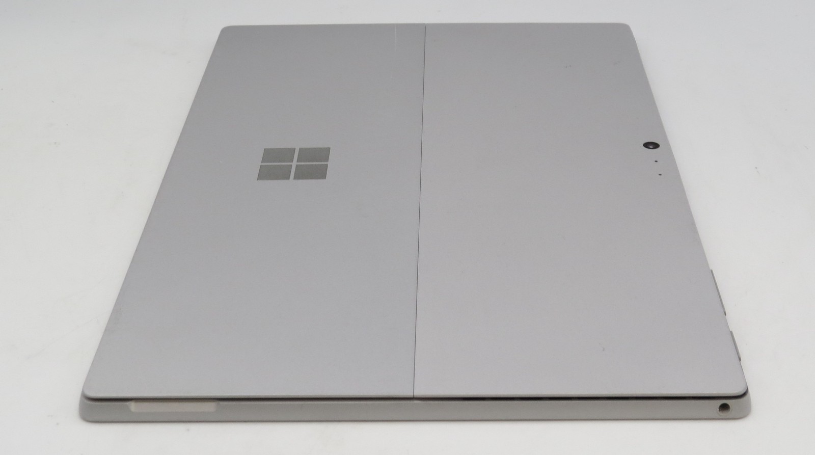 Microsoft Surface Pro 5/m3-7Y30 @ 1.00GHz/4GB RAM/No Storage/No OS