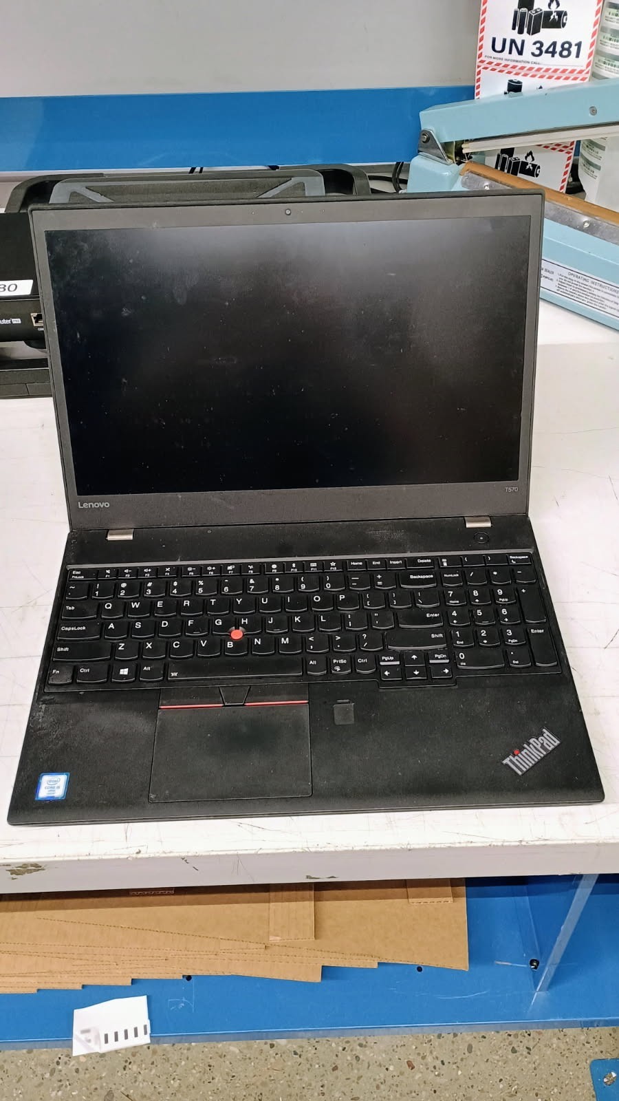 Lenovo ThinkPad T570 i5 No Ram/SSD/HDD AS-IS for Parts & Non-Functional