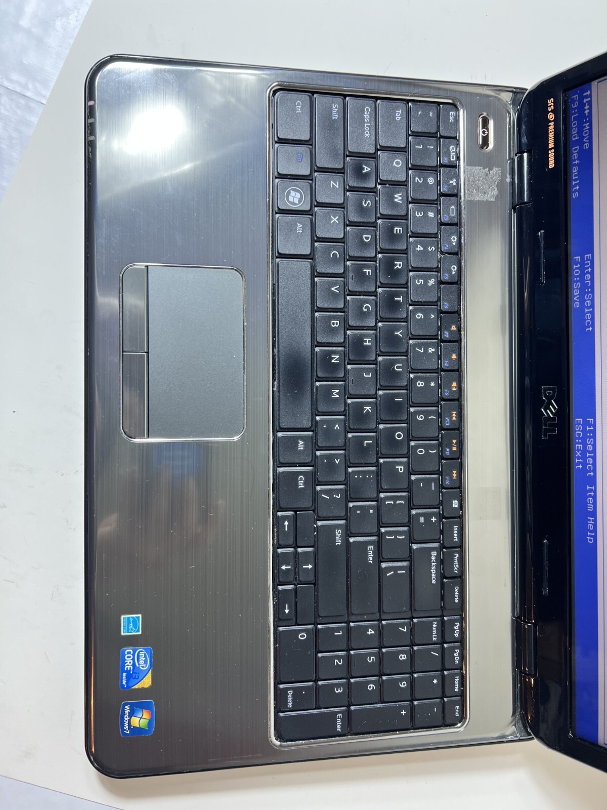 Dell Inspiron N5010 15.6″ Intel Core i3 m370 @ 2.40 GHz 2GB DDR3 128GB SSD As-Is