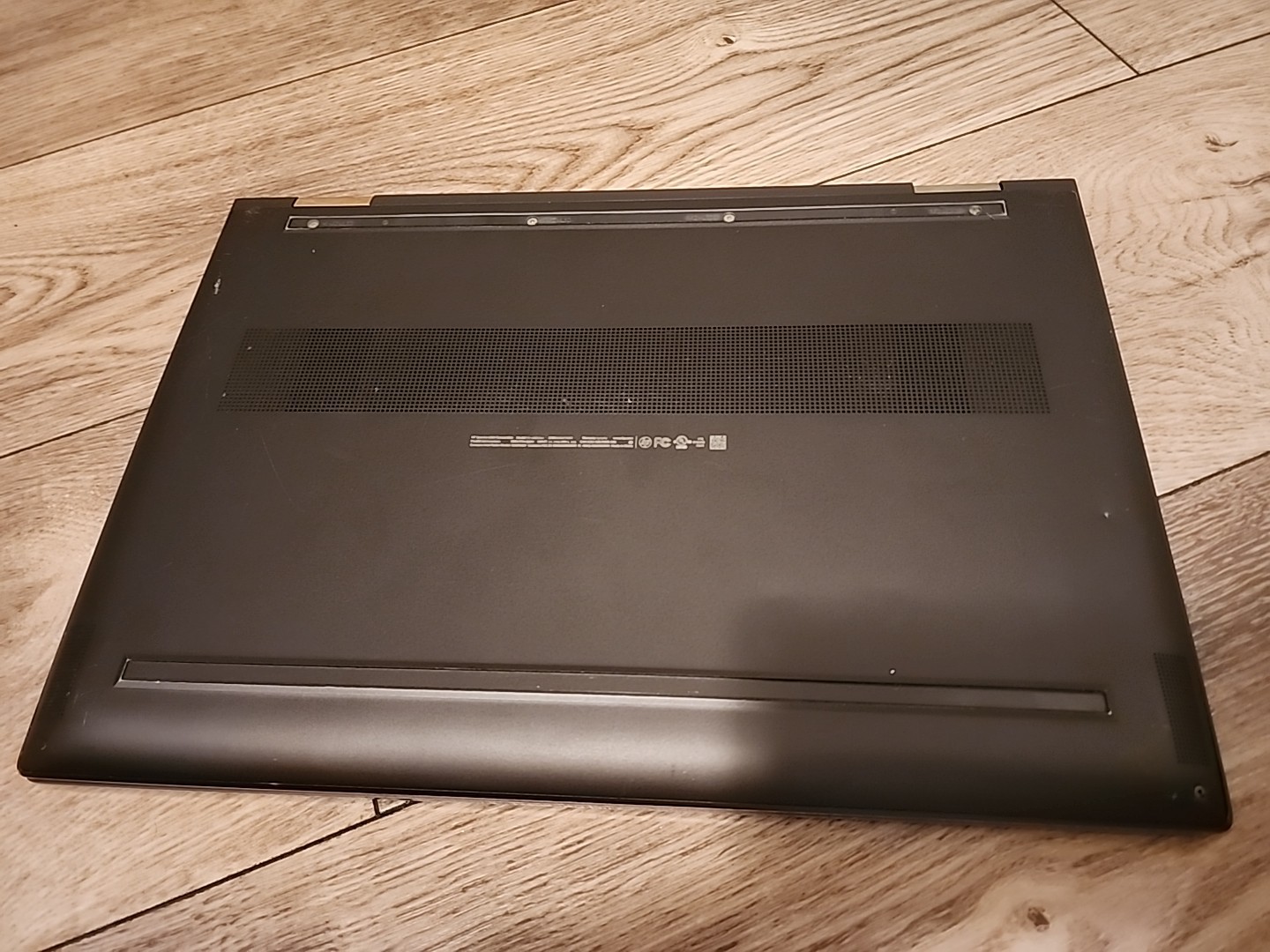 HP Spectre x360 15-ch011nr 16GB RAM, i7 8th Gen, 512GB SSD NVIDIA MX150