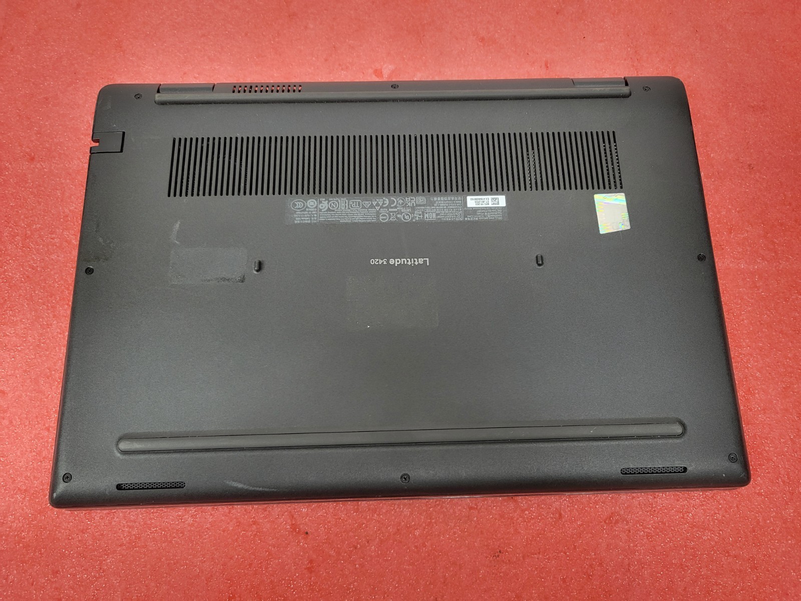 Dell Latitude 3420 14″ i5-1135G7@2.4Ghz 8GB RAM 512GB SSD Win 11 *Read* | C1072*