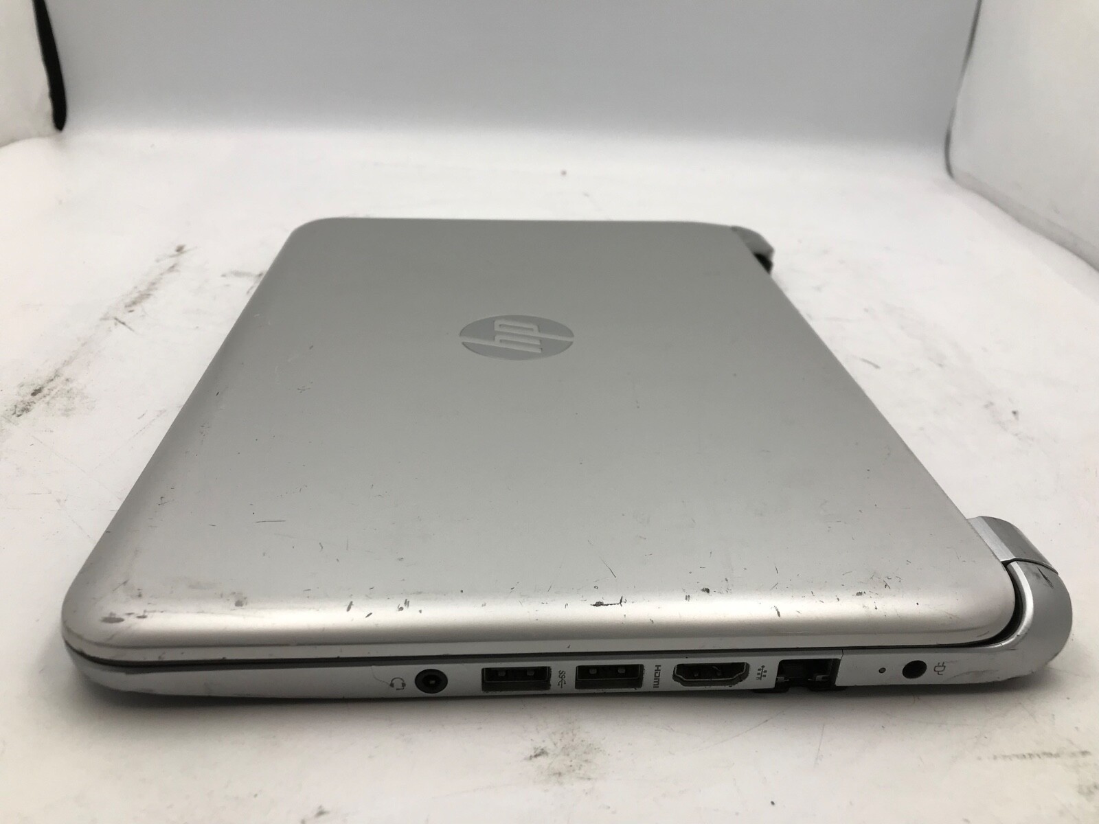 HP Pavilion TS 11″ Laptop AMD A4 Radeon HD -CRACKED DISPLAY -MZ