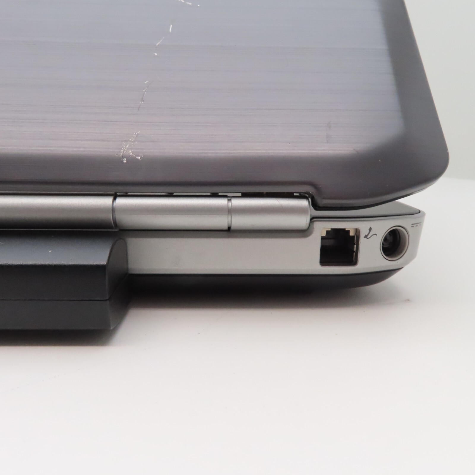 Dell Latitude Laptop Intel Core i5 2.50GHz 2 Cores 4GB DDR3 SDRAM