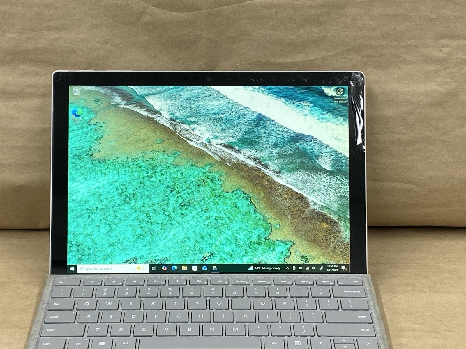 Microsoft Surface Pro 12″ 2736*1824 i5-7300U 8GB 256GB SSD Win 10 Pro READ
