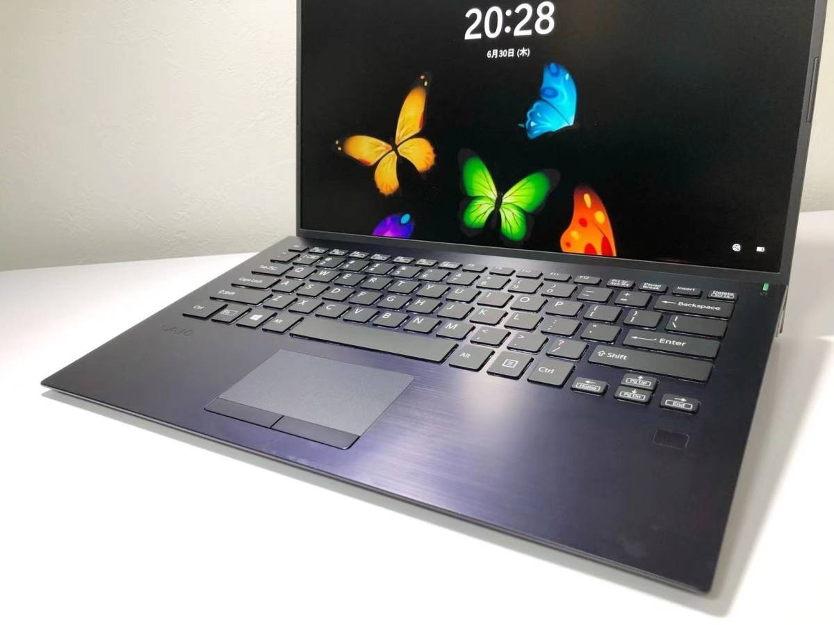 5th Anniversary Model VAIO SX14 Winning Color Special Edition PC i7-8565U g245