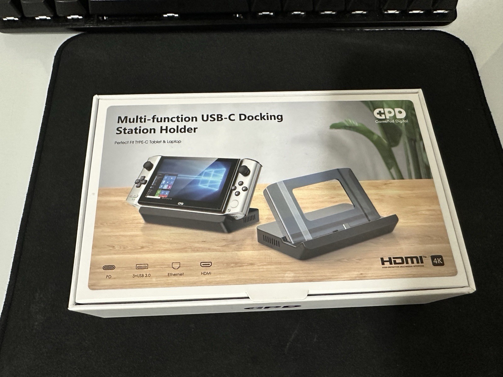GPD Win 3 i7 16GB 1TB SSD 5.5in Win 11 w/ USB-C Dock, Box Black/Silver