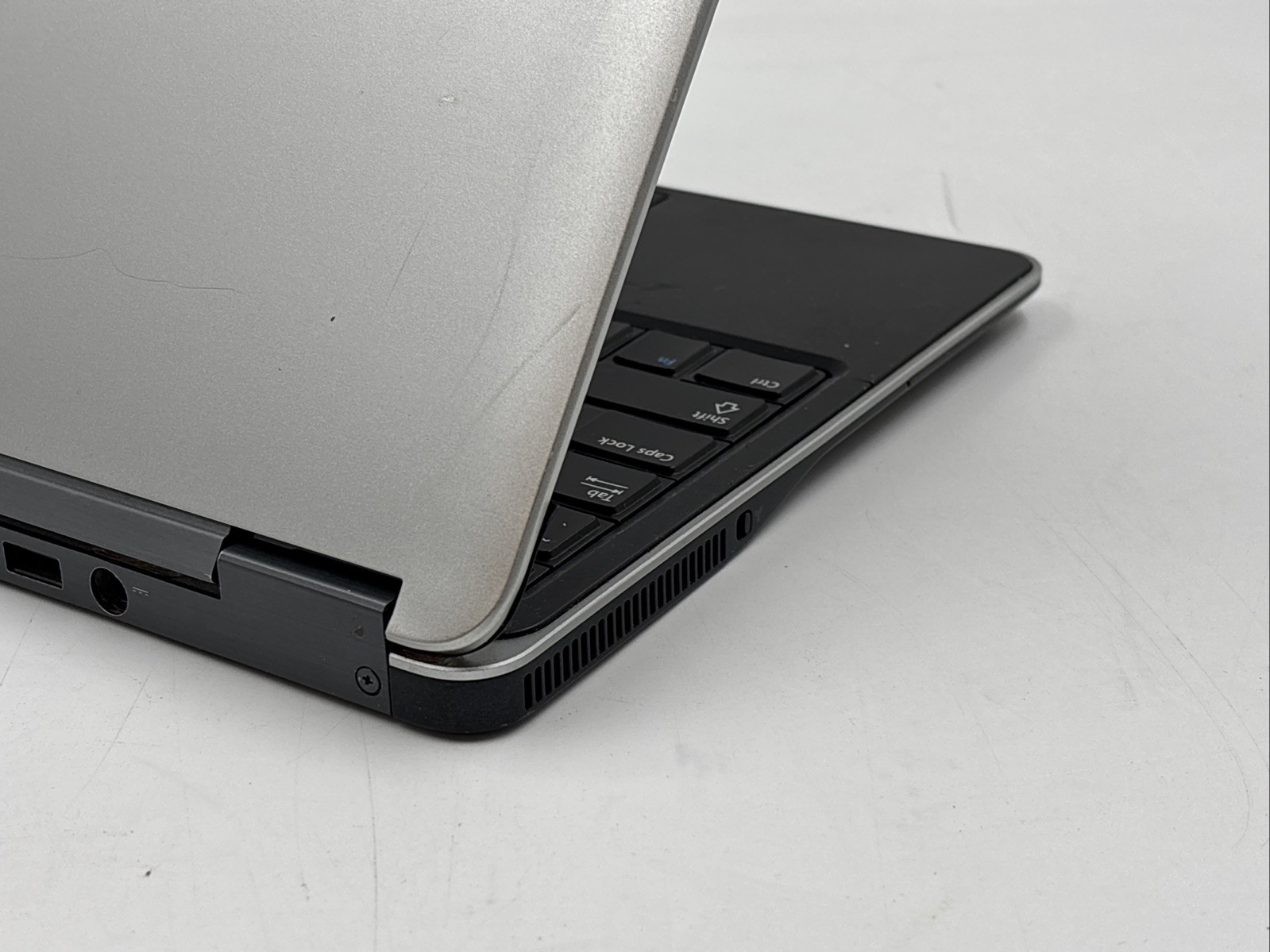 Dell Latitude E7240 i5-4200U 1.60GHz 8GB RAM 256GB SSD No OS