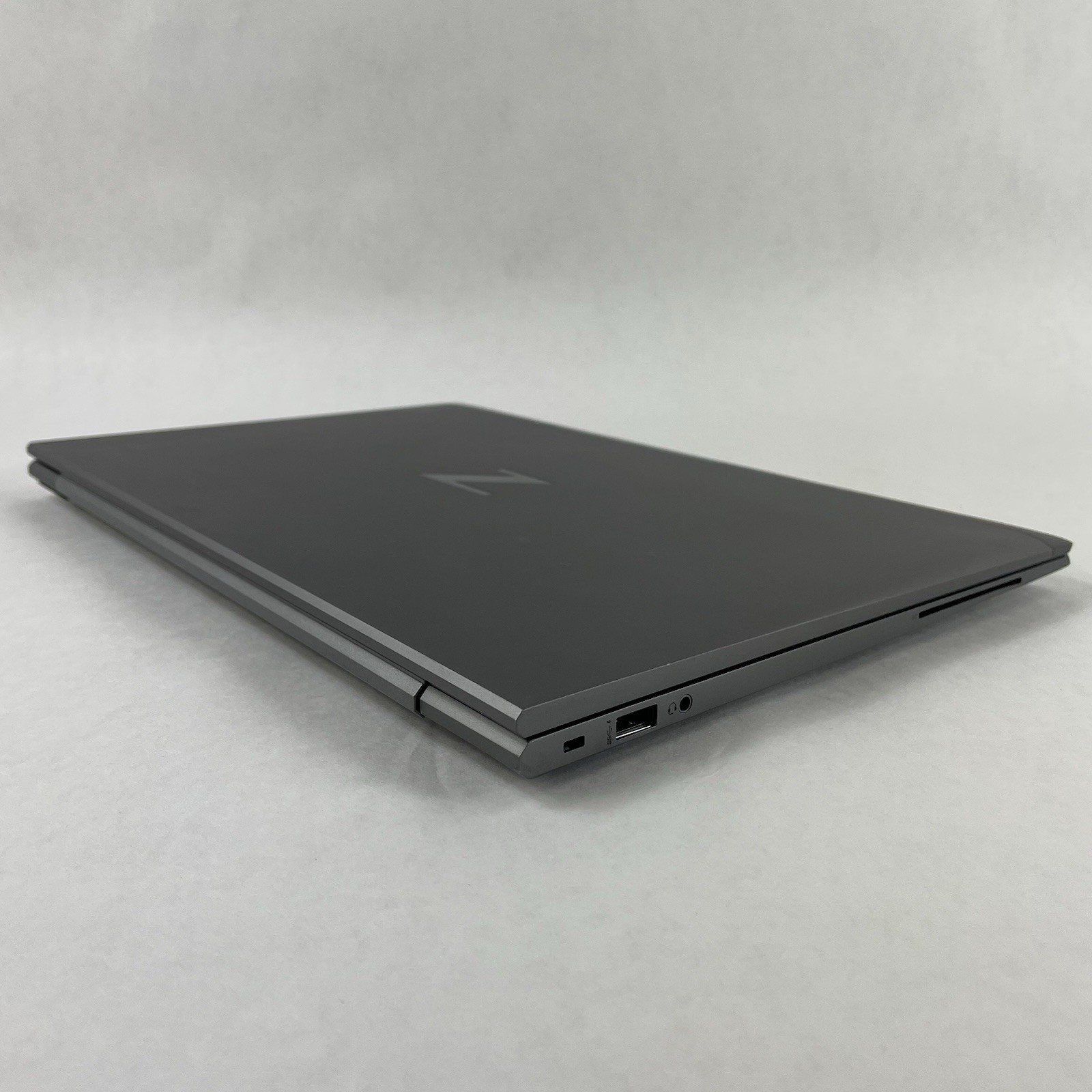 HP ZBook Firefly 15 G7 15.6″ i7-10610U 1.80 GHz 8 GB RAM No SSD/OS/AC