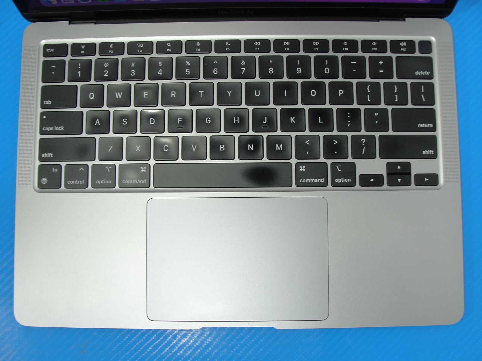 161 cycle Apple MacBook Air 13″ M1 2020 8CPU/7GPU 8GB 256GB SSD A2337/MGN63LL/A