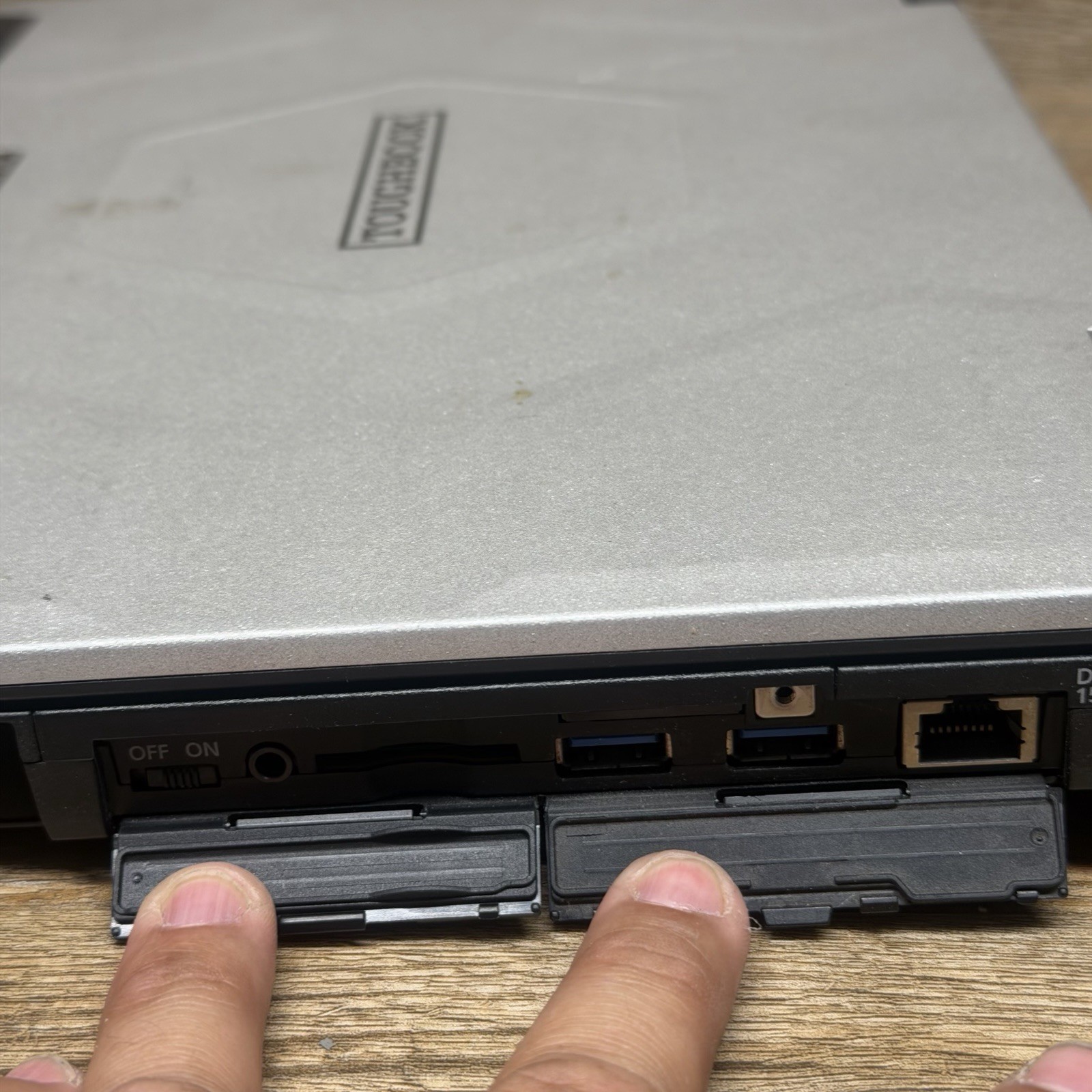 Panasonic Toughbook cf-54 mk3 Core i5-7300 24GB Ram No HD No Caddy No Charger