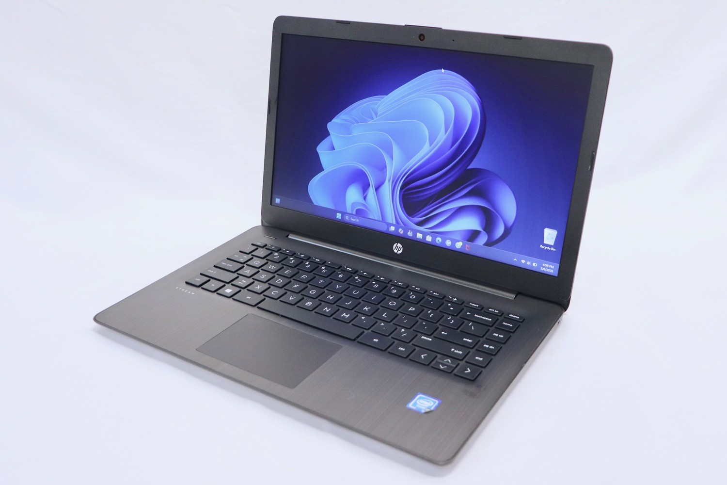 HP Stream 14 Black 4GB 64GB Celeron N4020 14″ Win11 S Mode w/Charger
