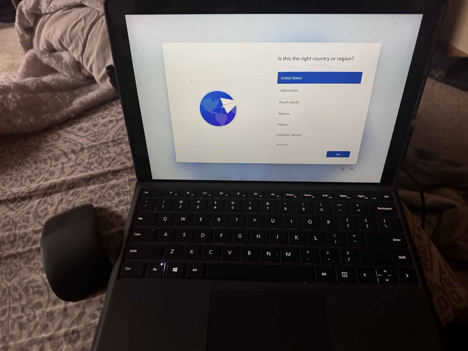 Microsoft Surface Pro 7 – INCLUDES EVERYTHING – Great Used Condition