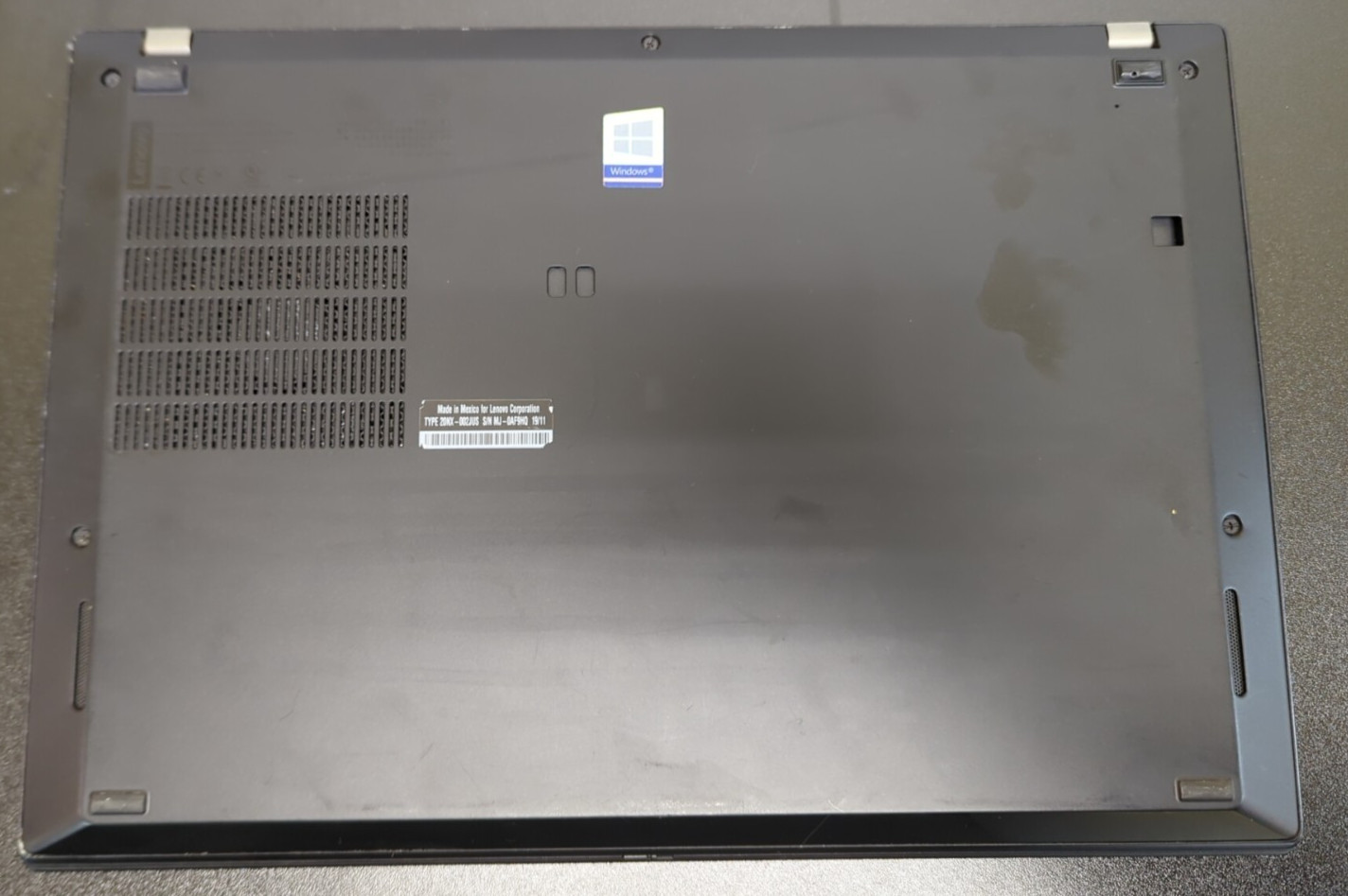 Lenovo ThinkPad T490s | i7-8565U | Touchscreen | 8GB RAM | NO SSD