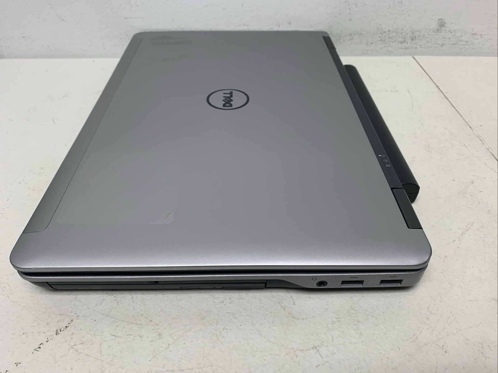 Dell Latitude E6540 Core i5 4310M 2.7GHz 12GB RAM 128gbSSD W10P Wind Not Activat