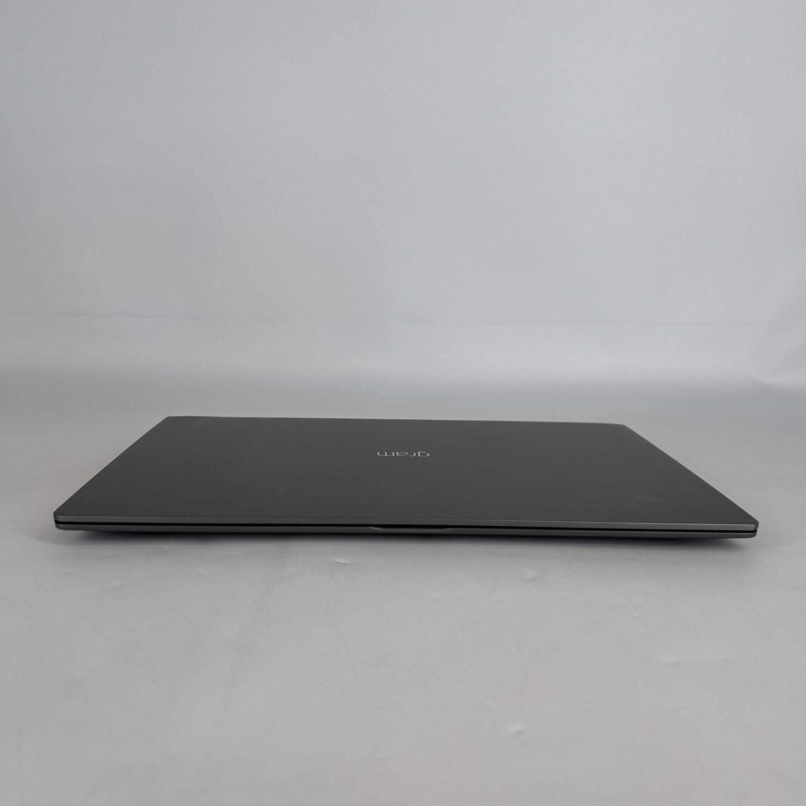 LG Gram 17 Gray QHD+ i7-1065G7 1.30GHz 16GB RAM 512GB/512GB Good