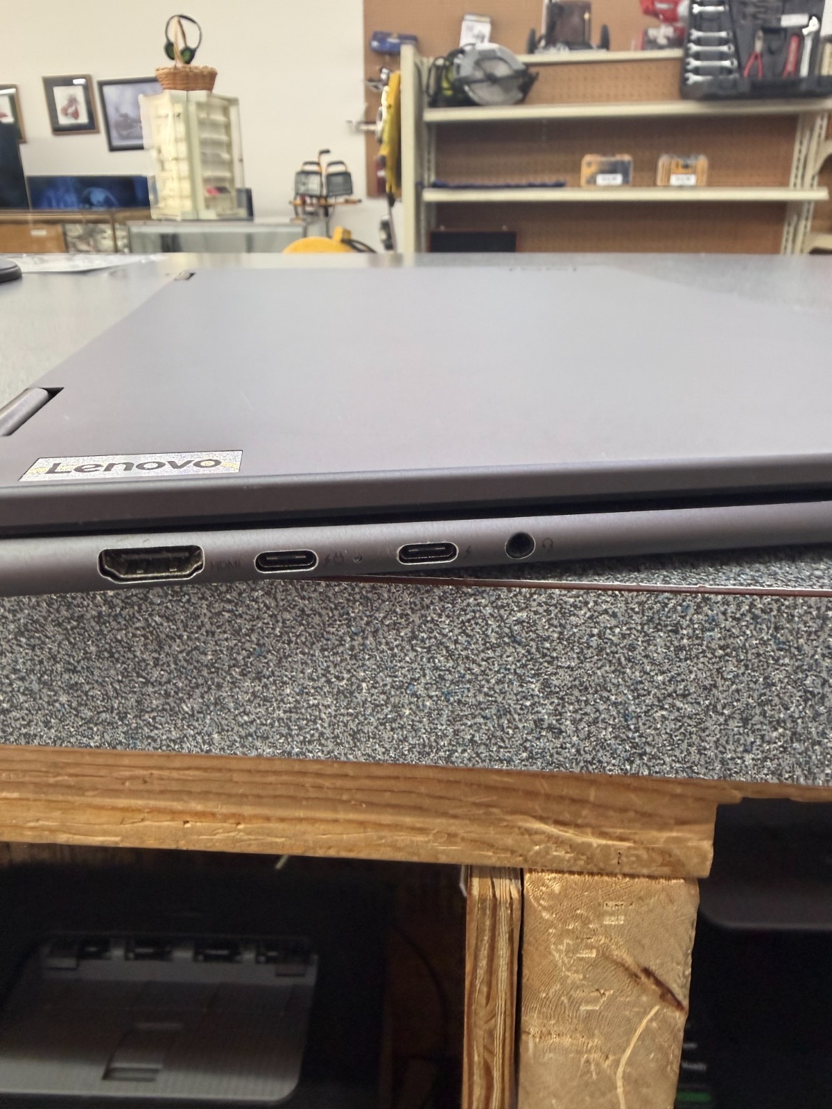 Lenovo Yoga 7 2 in 1 16IML9 Intel Core Ultra 7 16Gb Ram 1Tb Ssd No Power Supply