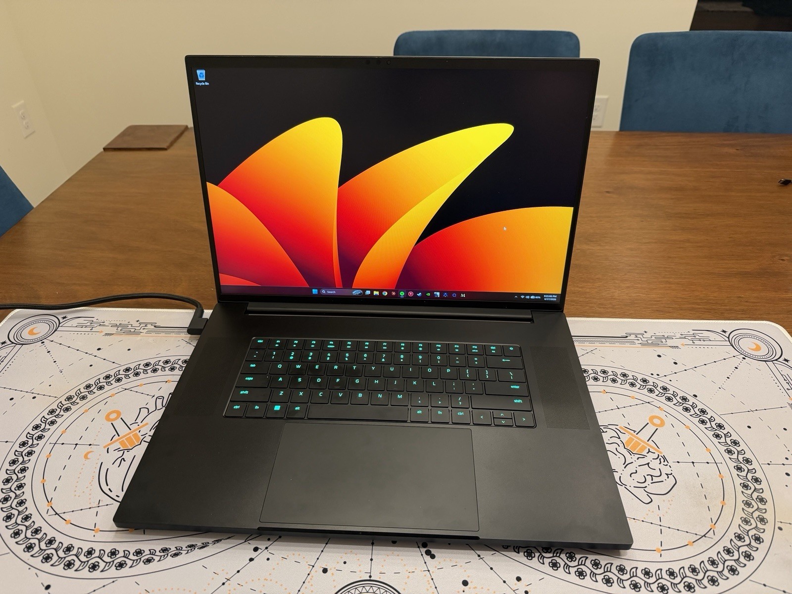 Razer Blade 18 RZ09-0484 i9-13950HX RTX 4090 32GB 2TB (Thermal Issue)