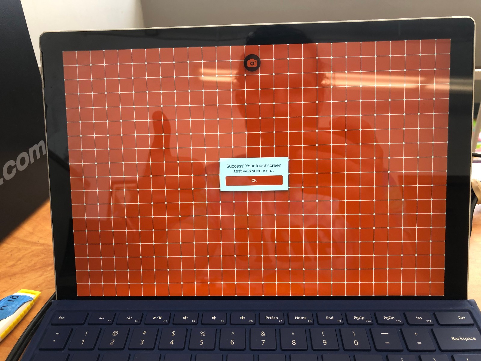 Microsoft Surface Pro 6 1796 12.3″ PC w/ i5-8250U 1.6GHz CPU 128GB SSD 8GB RAM