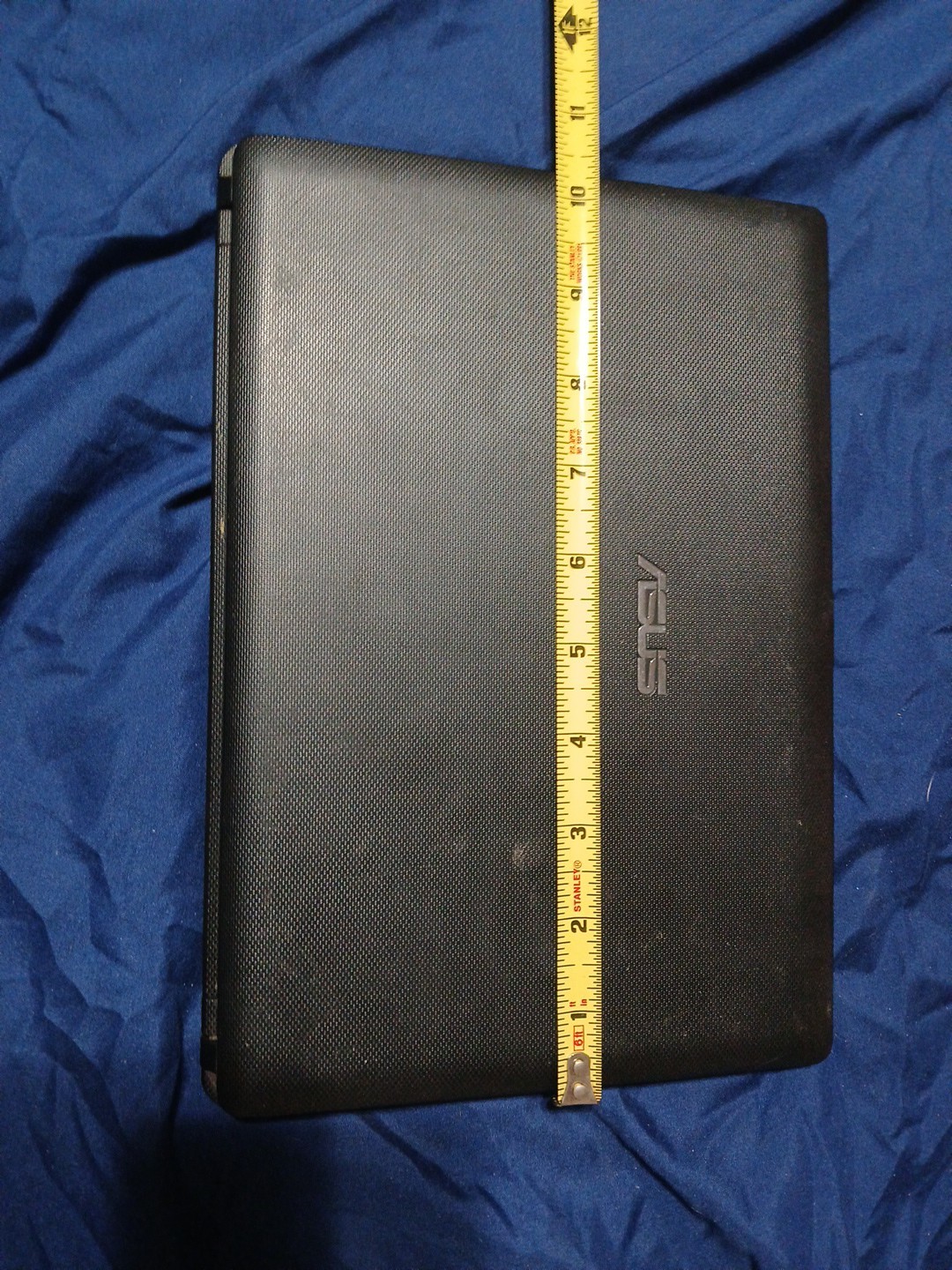 ASUS Eee Pc X101CH 10.1” Netbook Computer Untested For Parts Or Repair