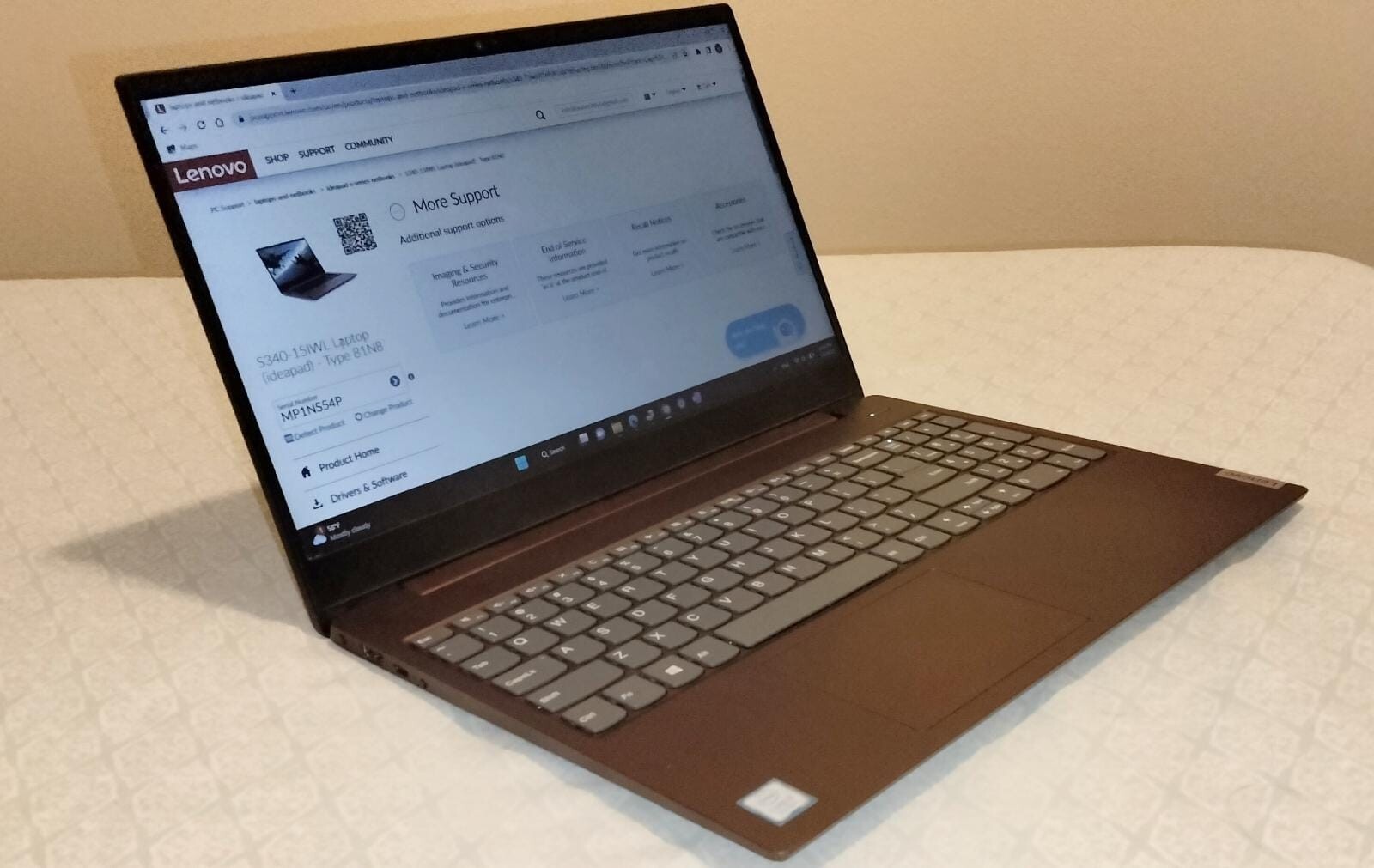 Lenovo IdeaPad S540-15IWL 15.6 intel i7-8565U/12GB DDR4/250GB SSD&480GB HDD