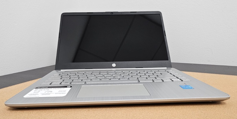 HP Laptop PC 14-dq2043cl i3-1125G4 FHD N-T 8GB Ram 256GB Windows 11 Home