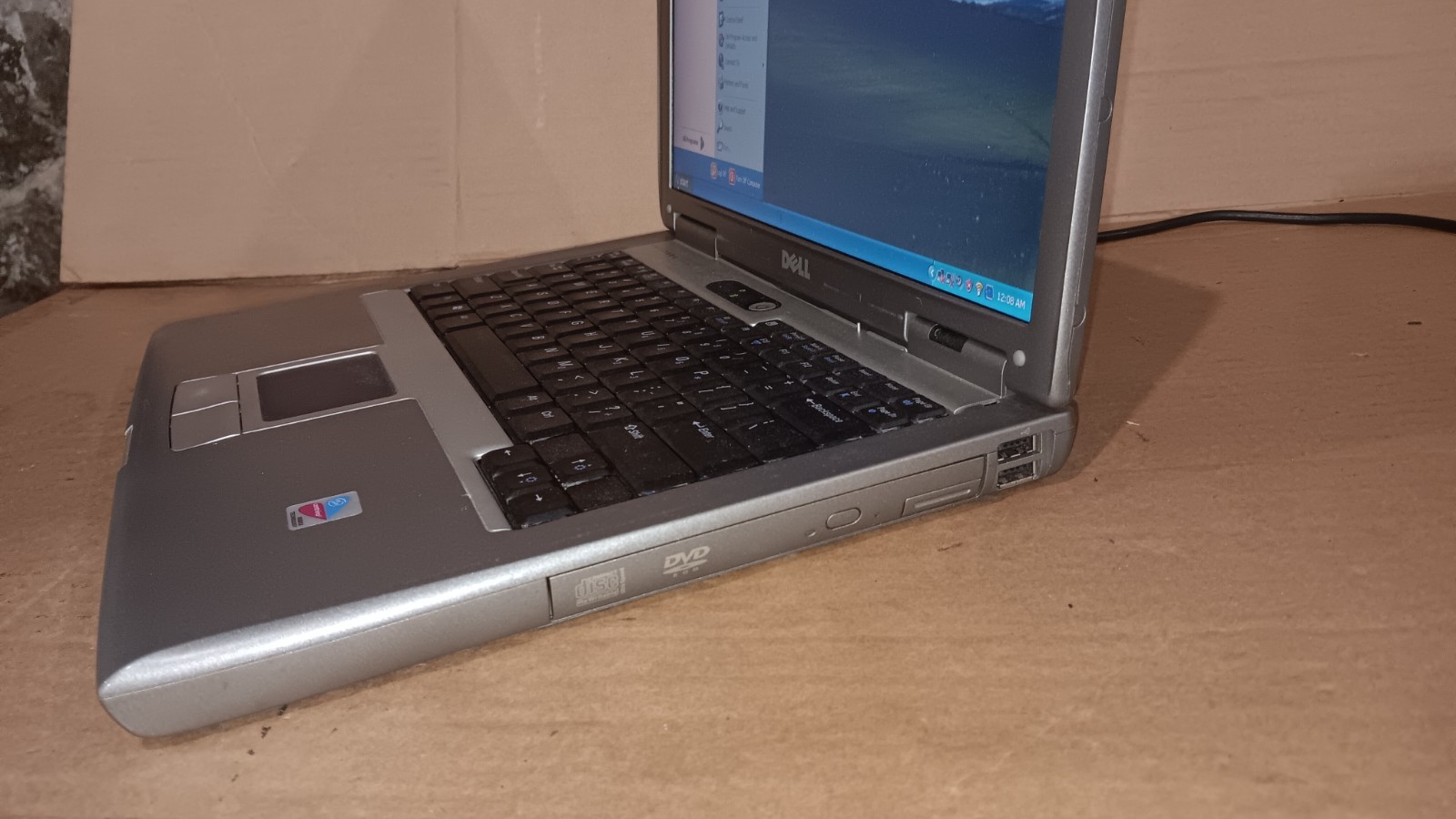 Vintage Dell Latitude D510 Laptop Windows XP pro SP3 Serial port Parallel port