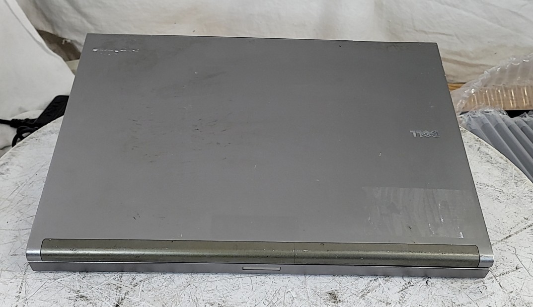 DELL PRECISION M6400 Laptop CORE2 DUO T9600 8GB 256GB SEE NOTES