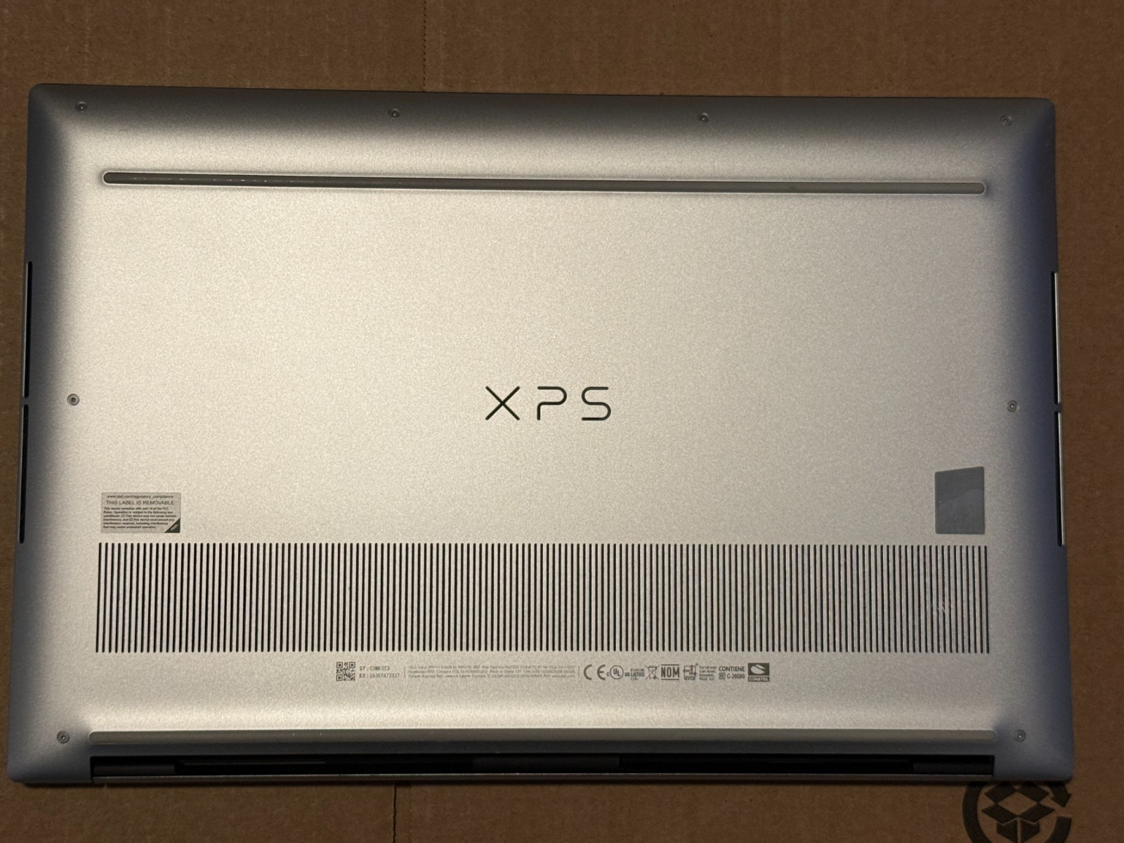 Dell XPS 15 9520 i9-12900HK OLED 32GB 1TB SSD GeForce RTX 3050 Ti Touchscreen