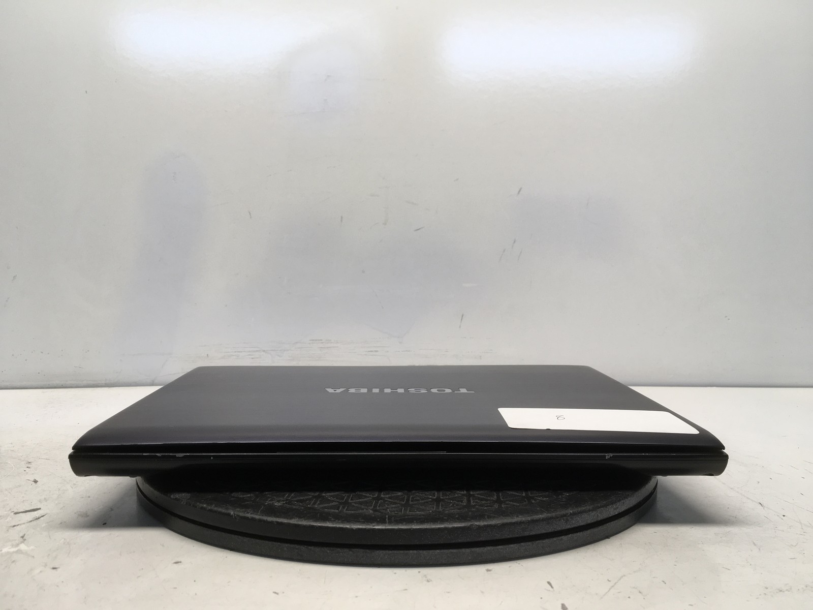 Toshiba Portege R835-P56X Intel i5-2410M 2.3GHz 4 GB NO HDD No Batt