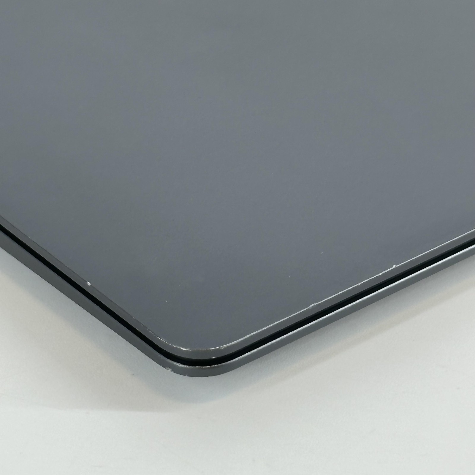 Samsung Galaxy Book3 Pro 14 Graphite QHD+ 2.2 GHz i7-1360P 16GB 512GB SSD Good
