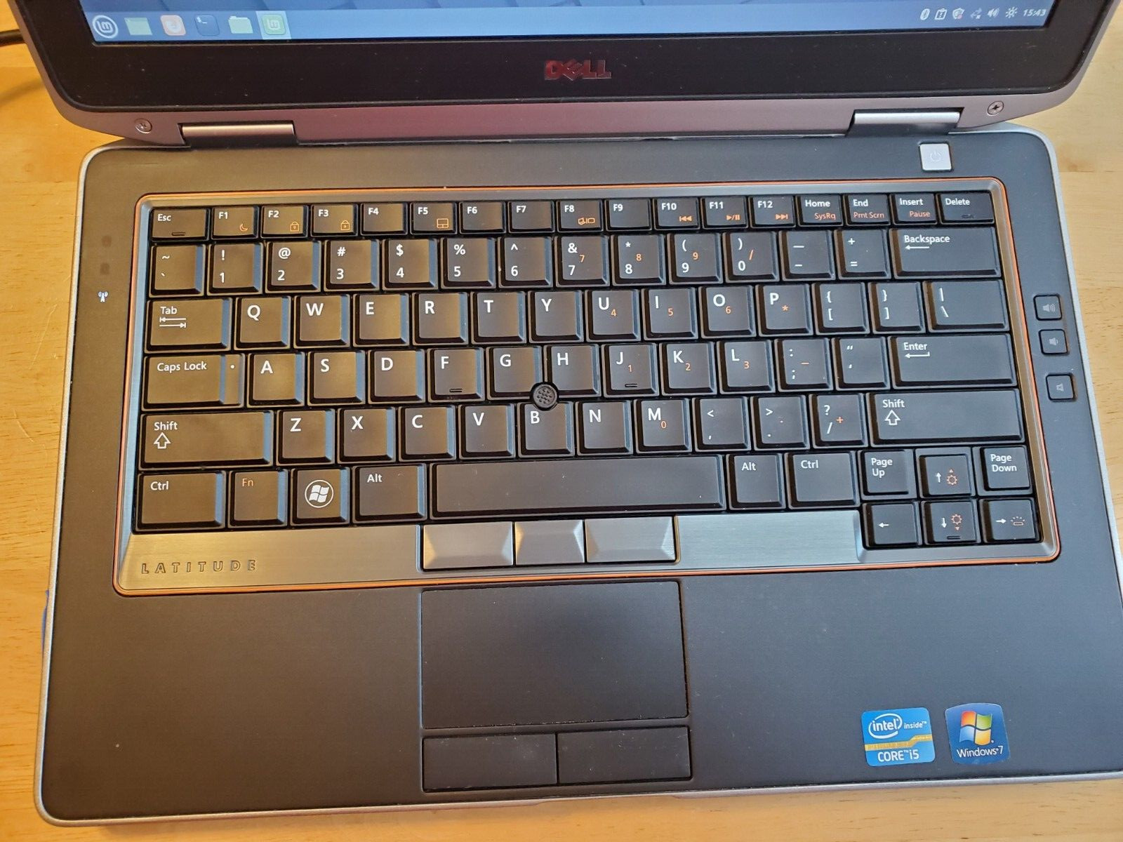 Dell Latitude E6320 | 250GB HDD | Intel Core i5 | Linux Mint | Ready to Use!