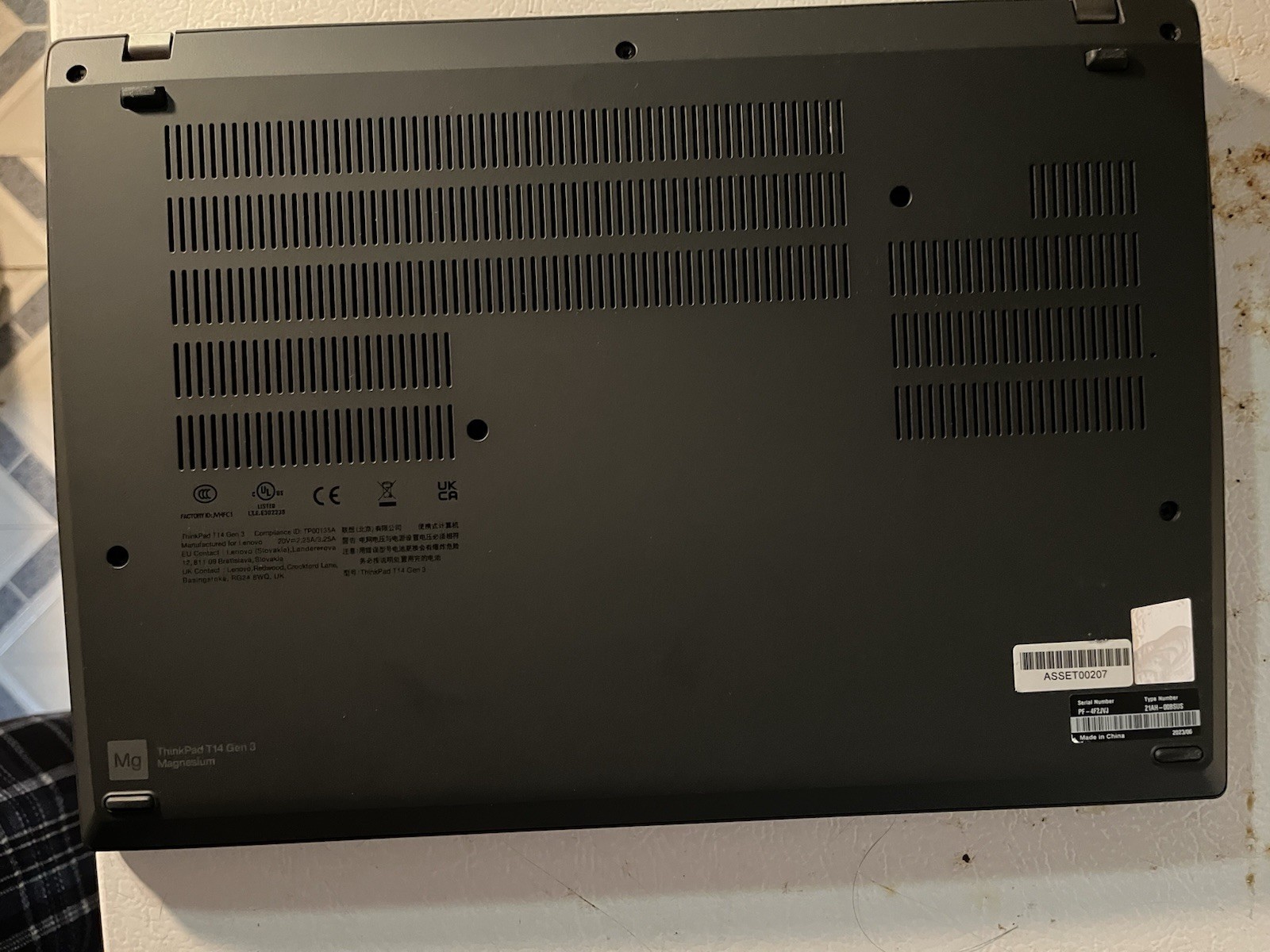 LENOVO ThinkPad T14 Gen 3 14″ WUXGA i7-1260P 2.1GHz Intel Iris Xe 16GB 500GB