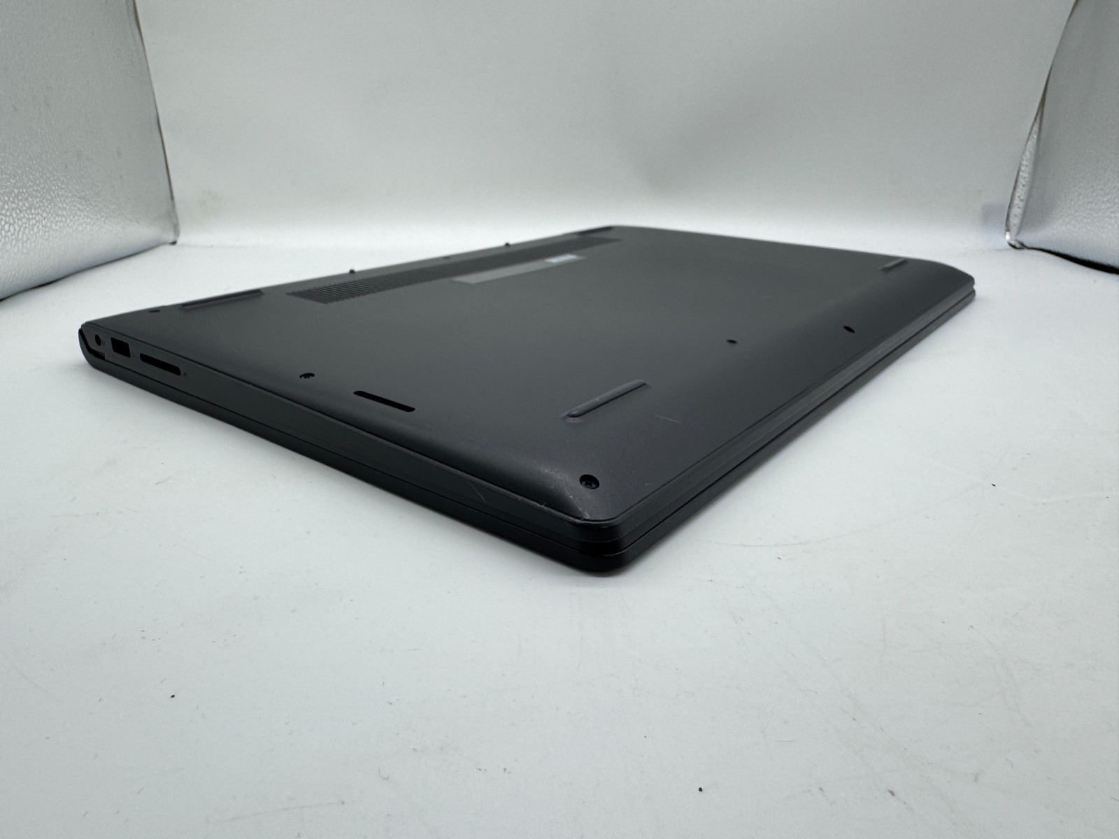 2025 Dell Inspiron 15 3530 15.6″ FHD Touch intel Core i5-1334U 8GB RAM 512GB SSD