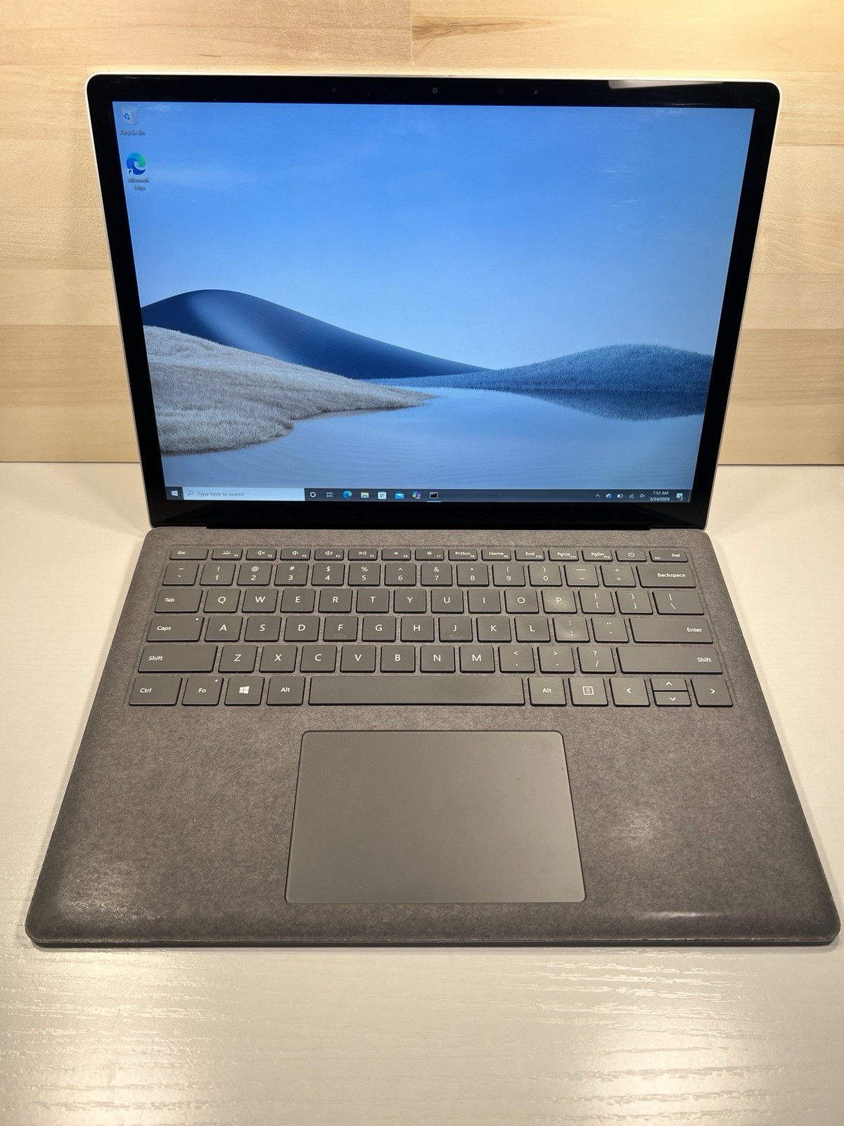 Microsoft Surface Laptop 4 13.5 2K TOUCH AMD Ryzen 5 4680U 8GB Ram 128GB SSD
