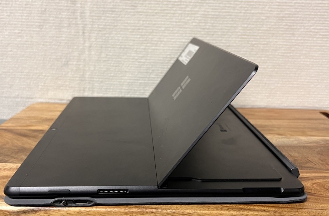 Microsoft Surface Pro X (Model 1876) w/ Finie Keyboard & Charging Block 128 G