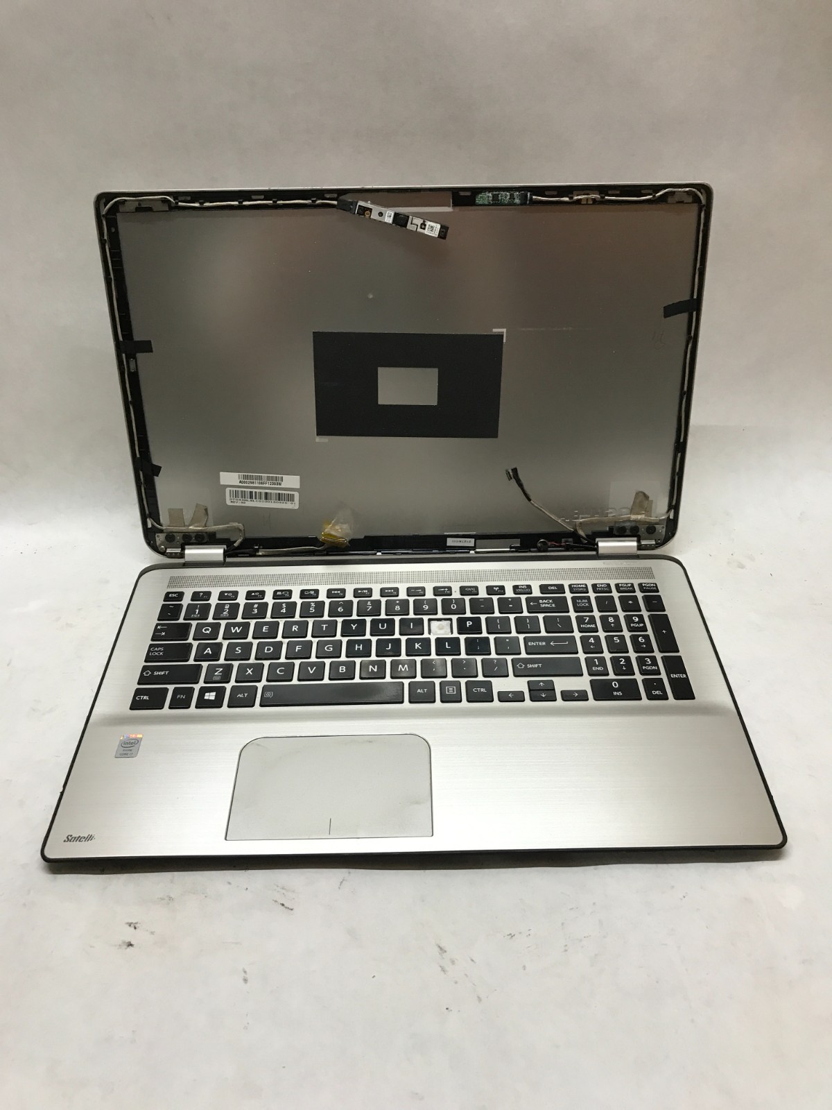 Toshiba Satellite Radius 15″ Intel Core i5 NO RAM For Parts NO POWER AS IS! – DW
