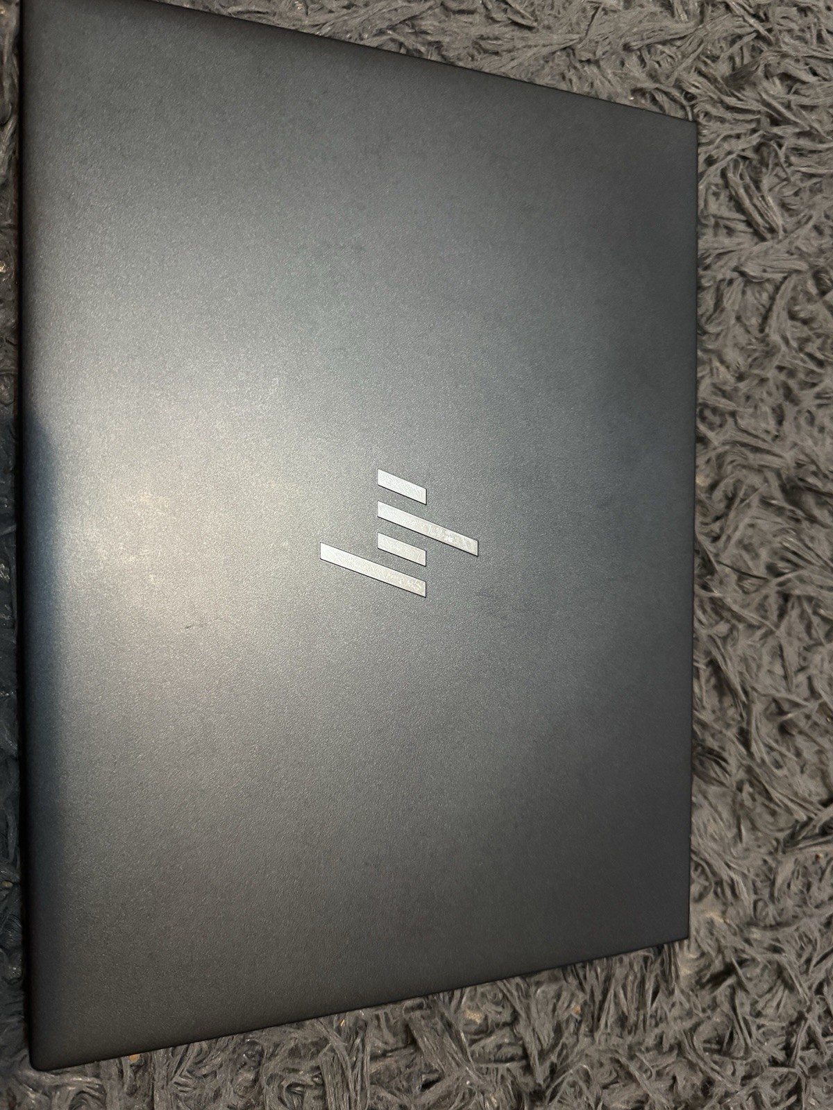 HP 13.5″ Dragonfly G4 Touch Screen – i7-1355U 16gb ram 512 GB Intel Iris Xe HP