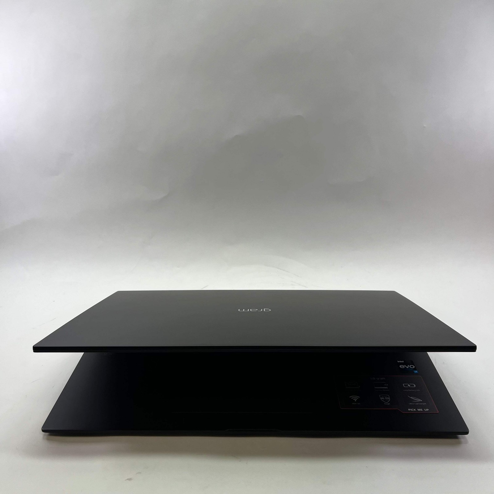 LG Gram 17ZB90R 17″ i7-1360P 2.2GHz 16GB RAM 1TB SSD