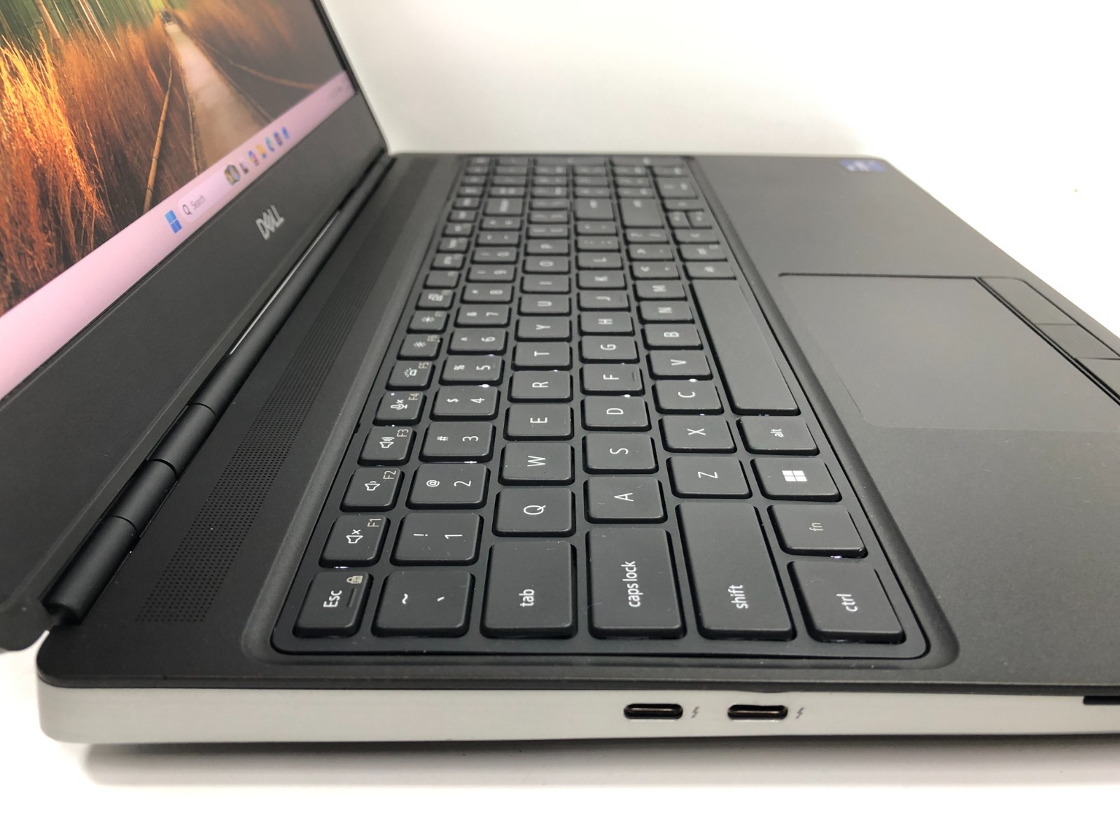 Dell Precision 7560 i9-11950H, 2.6GHz, 32GB, 512GB NVMe, WIN11Pro NVIDIA T1200