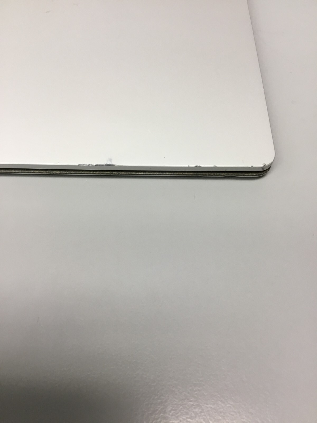 Microsoft Surface laptop13.5” 256 GB Core i5 7th Gen 2.60GHz 8GB RAM WIN 11 PRO