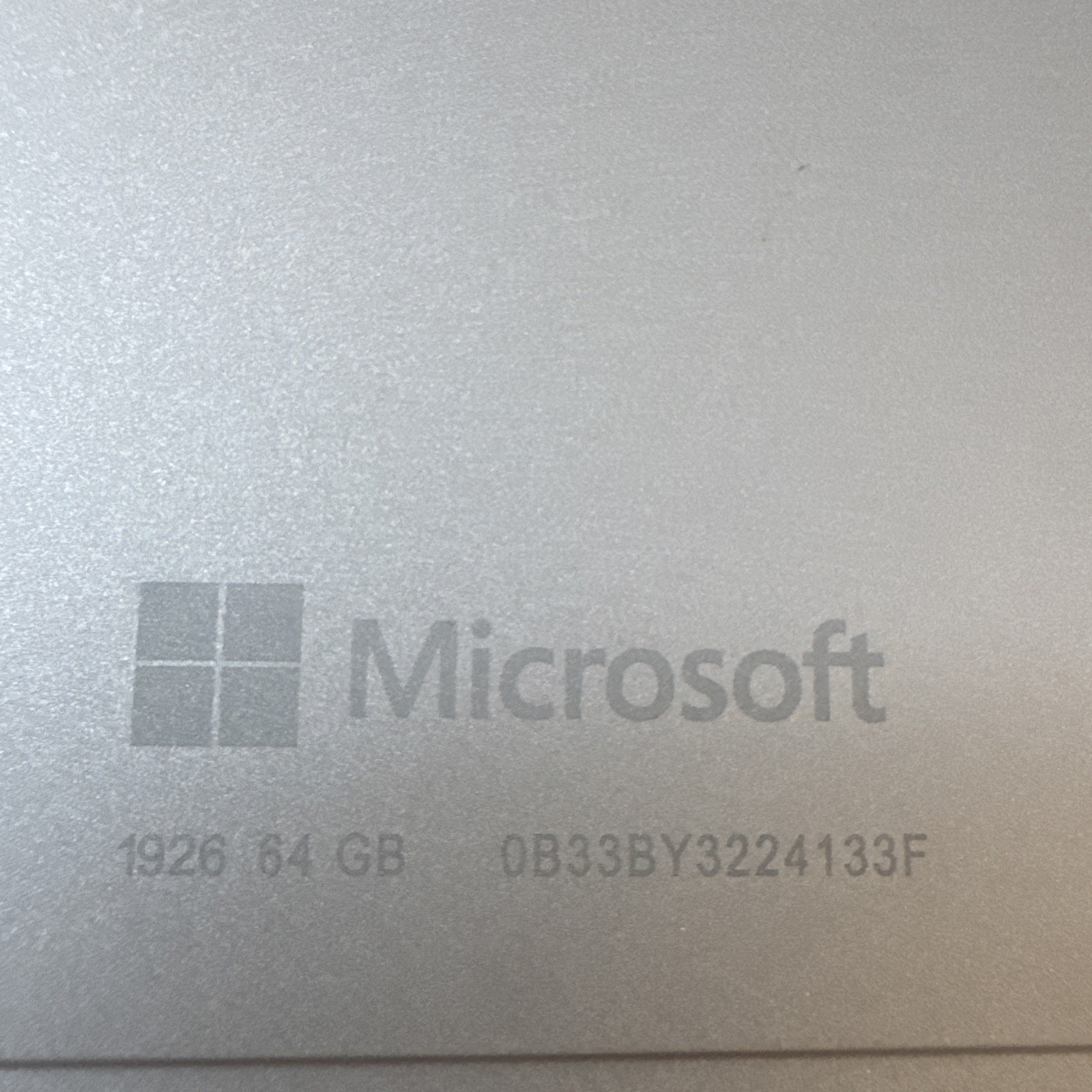 Microsoft Surface Go 2 10.5” Intel m3 4GB RAM 64GB SSD Touchscreen Silver