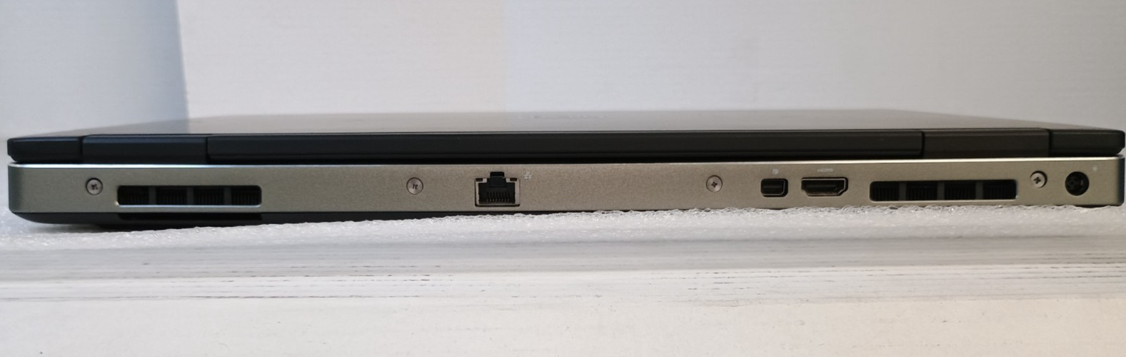 Dell Precison 7530 | Xeon E2186M | Quadro P2000 | 32GB RAM | 512GB NVMe | Win11P