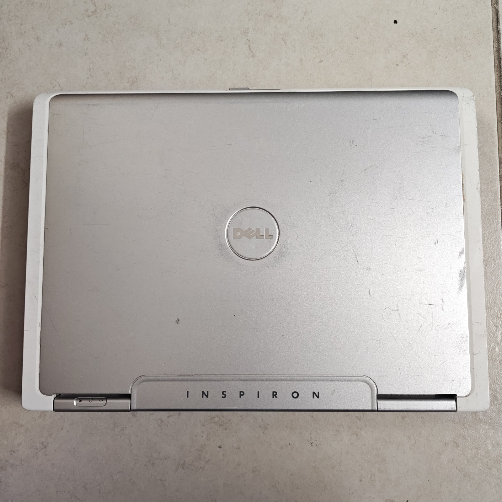 Dell Inspiron E1505 15.4″ Laptop – NO HDD/1GB RAM – Intel Core Duo #3925