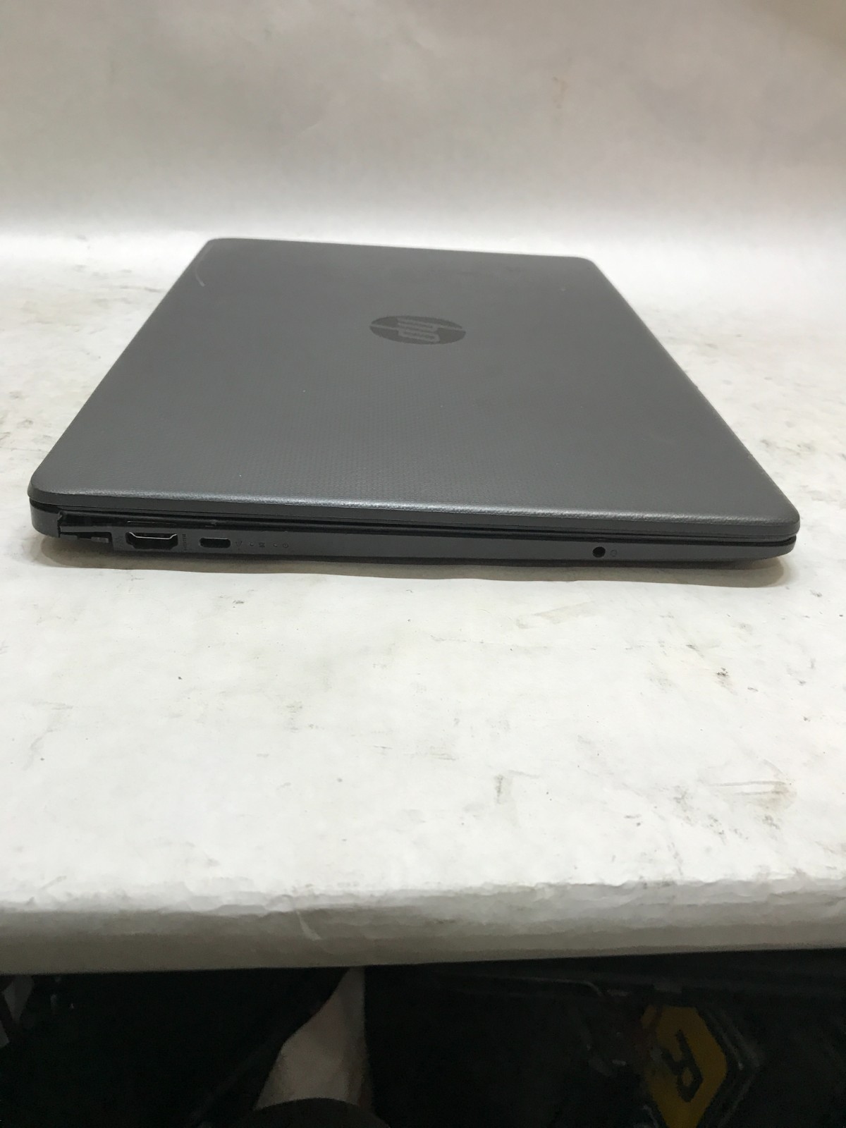 HP 250 G8 15″ Intel Core i5 NO RAM NO SSD/OS For Parts BIOS LOCKED READ DESC -DW
